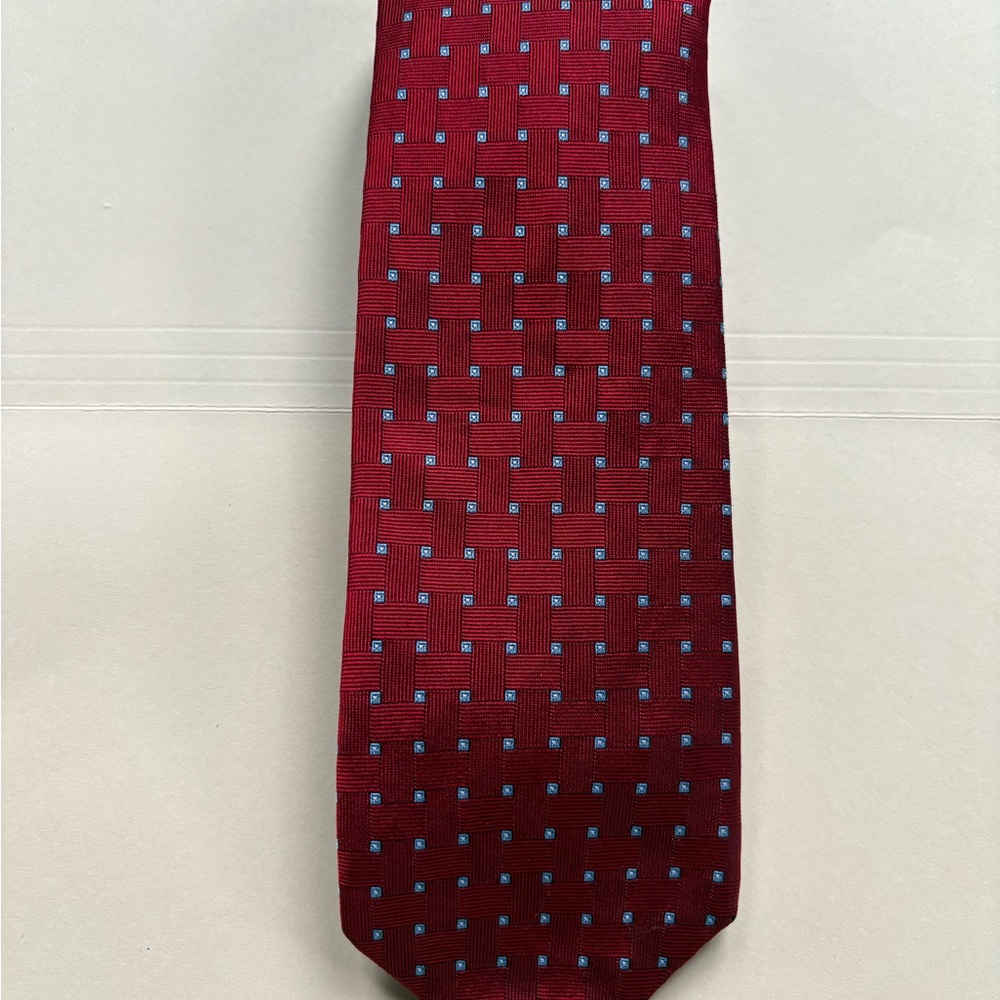Brooks Brothers Red and Blue Men's Silk Tie
